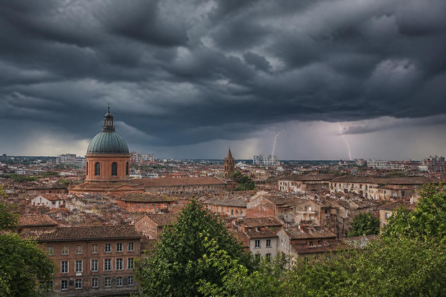 découvrez les prévisions météo pour toulouse ce 27 avril 2026 et préparez-vous aux conditions climatiques de la journée.