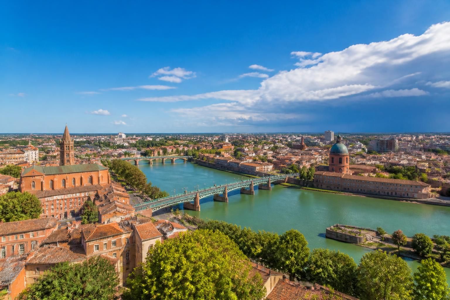 découvrez les prévisions météorologiques pour toulouse en 2026 et préparez-vous aux conditions climatiques à venir dans la région.